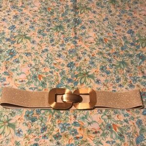 4/$10🌻🌻Sparkly gold vintage Belt (m)